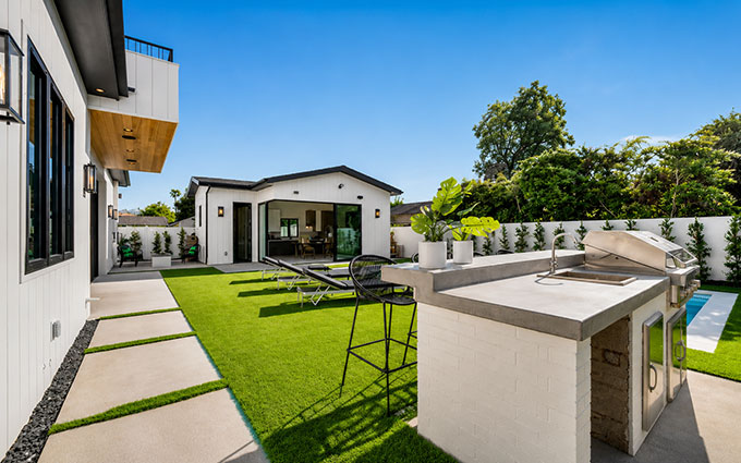 backyard-thumb